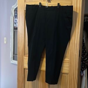 Black ankle pant